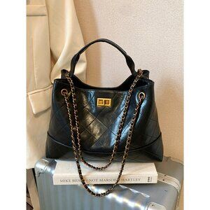 Quilted Leather Chain Strap Crossbody Bag
